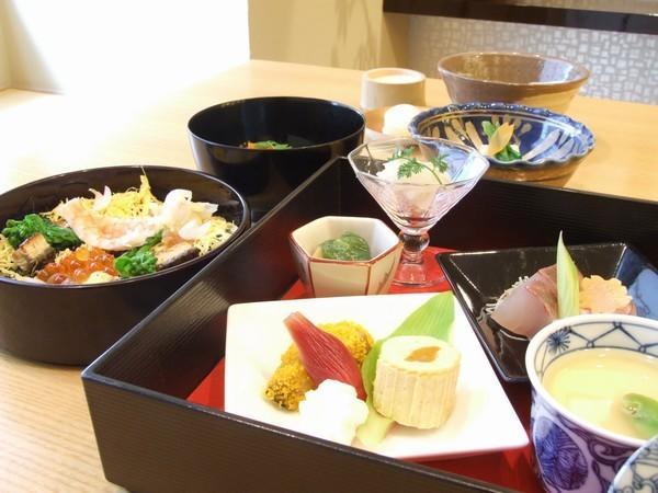 ユアーズホテルフクイ 福井市 エクステリア 写真